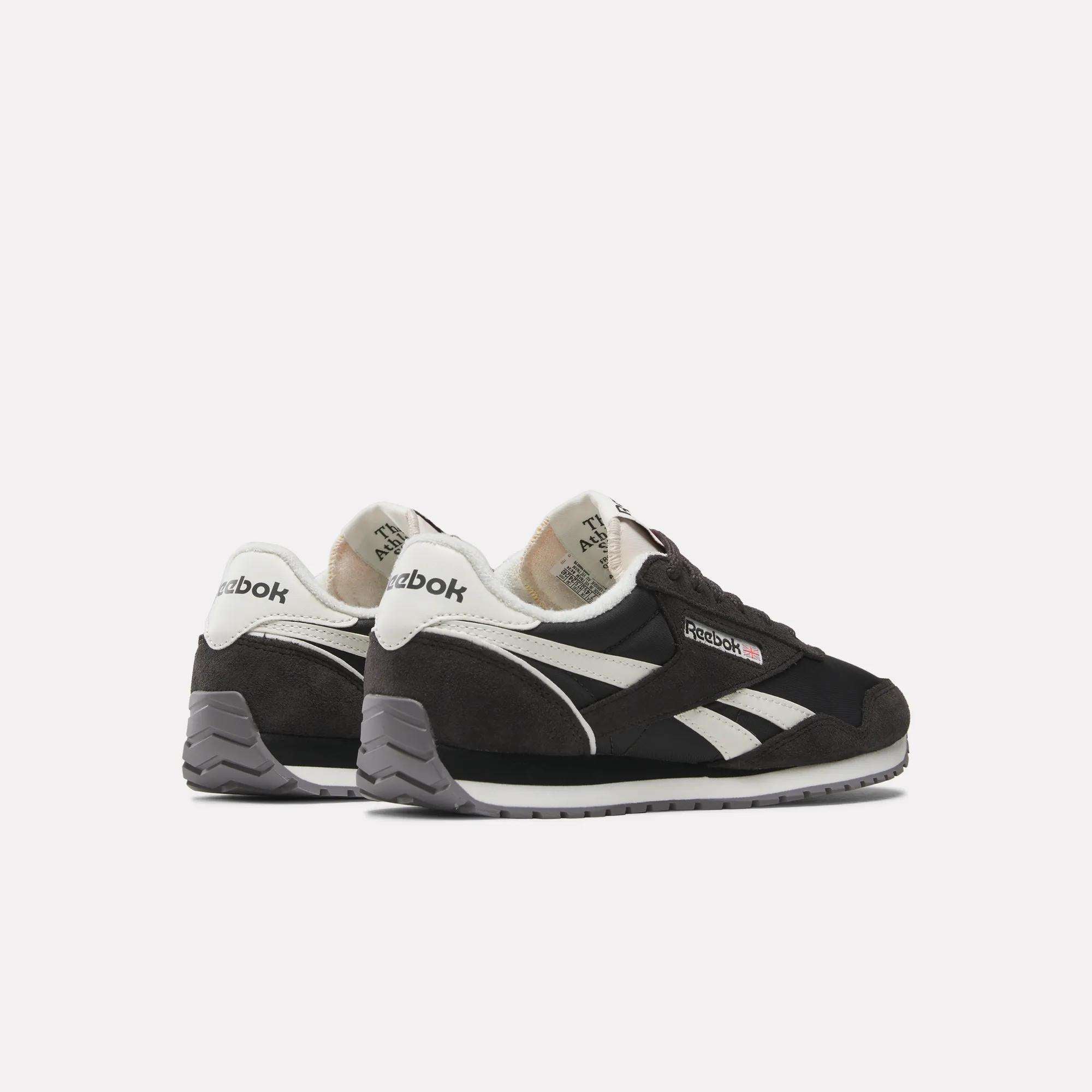 Women's Classic AZ Shoes - Image 3