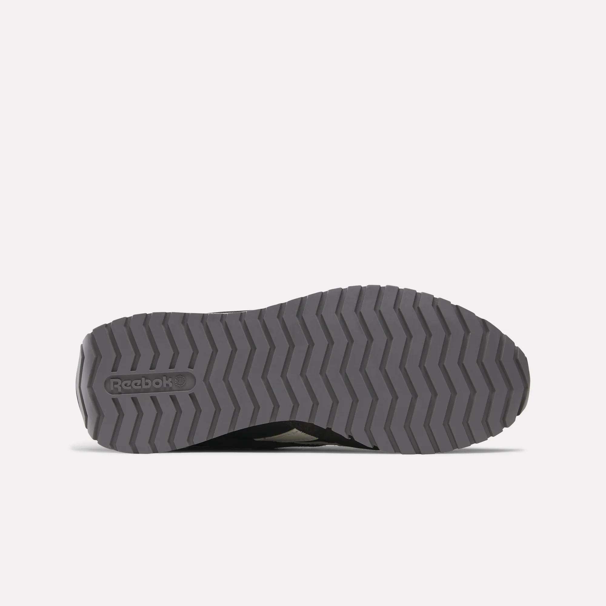 Women's Classic AZ Shoes - Image 5