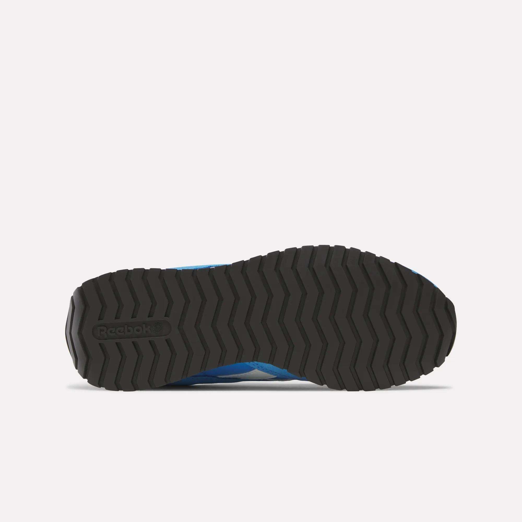 Women's Classic AZ Shoes - Image 5