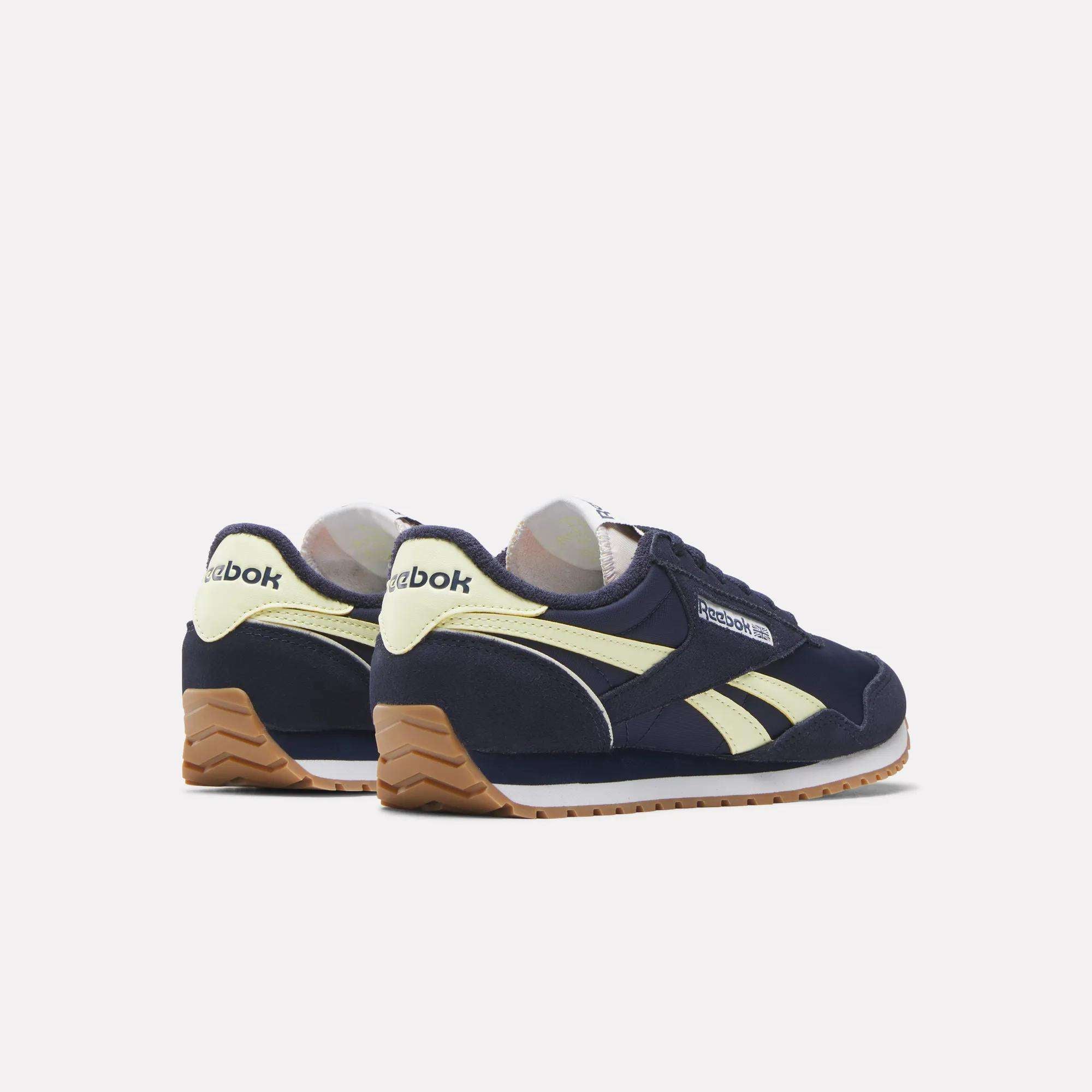 Women's Classic AZ Shoes - Image 3