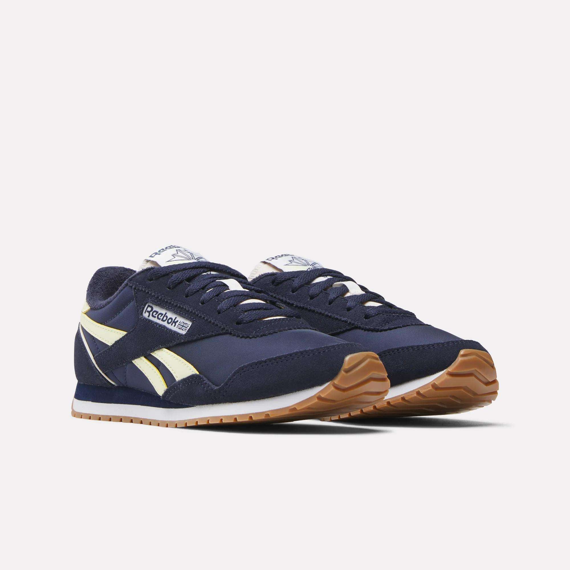Women's Classic AZ Shoes - Image 4