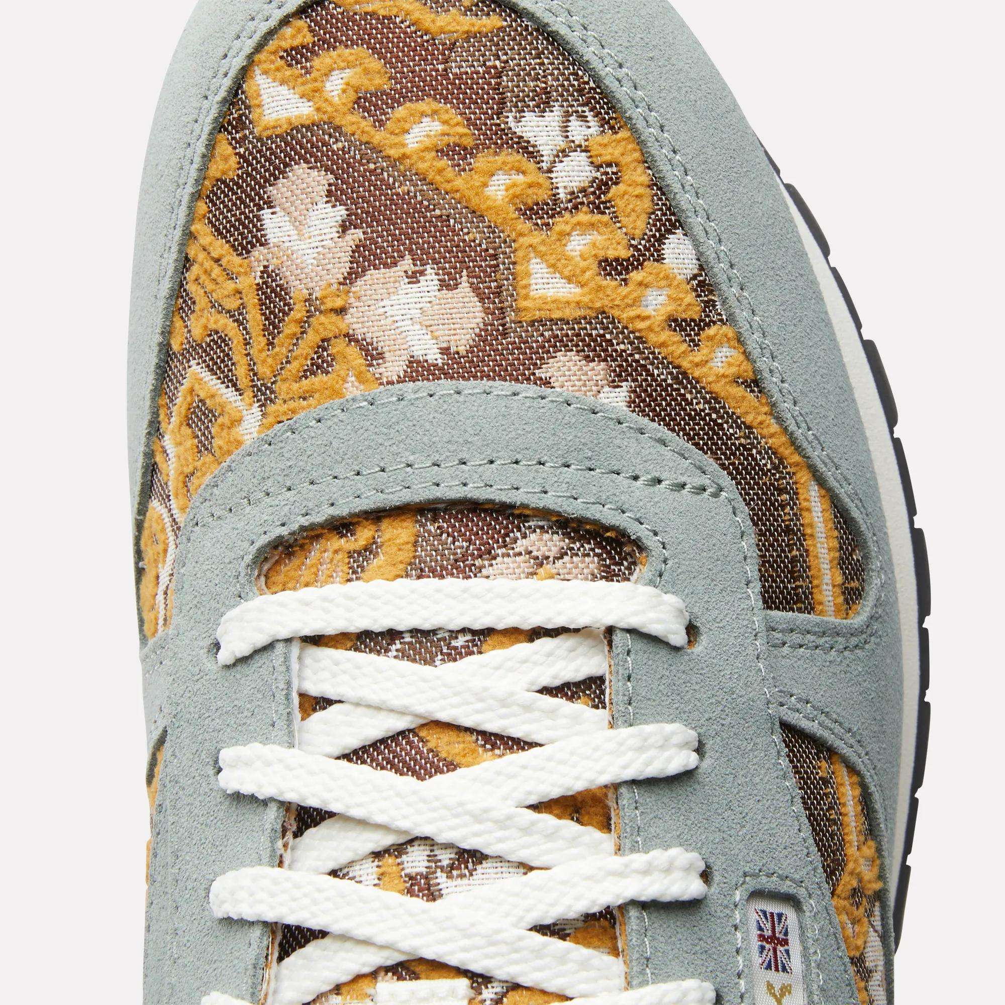 Classic Leather 1983 Vintage Shoes - Image 6