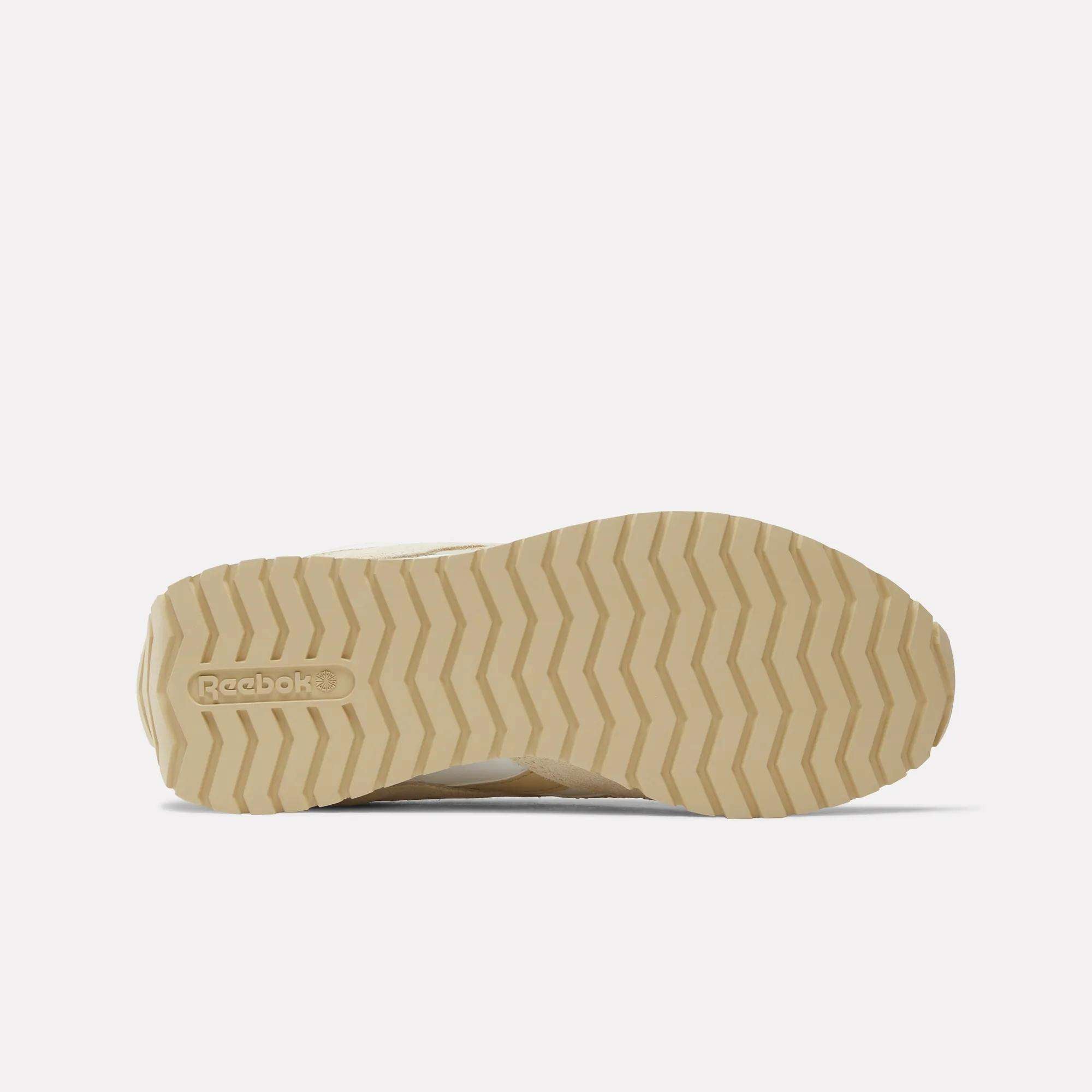 Women's Classic AZ Shoes - Image 5