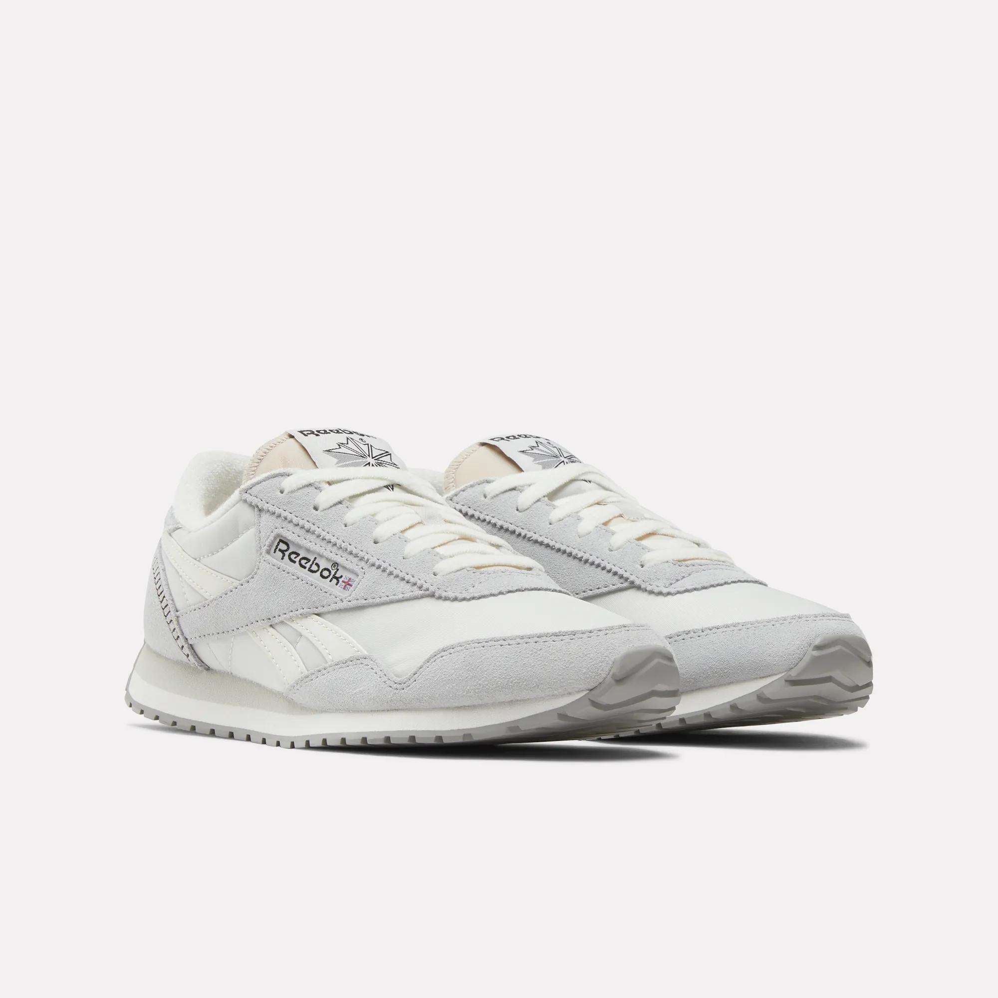 Women's Classic AZ Shoes - Image 4