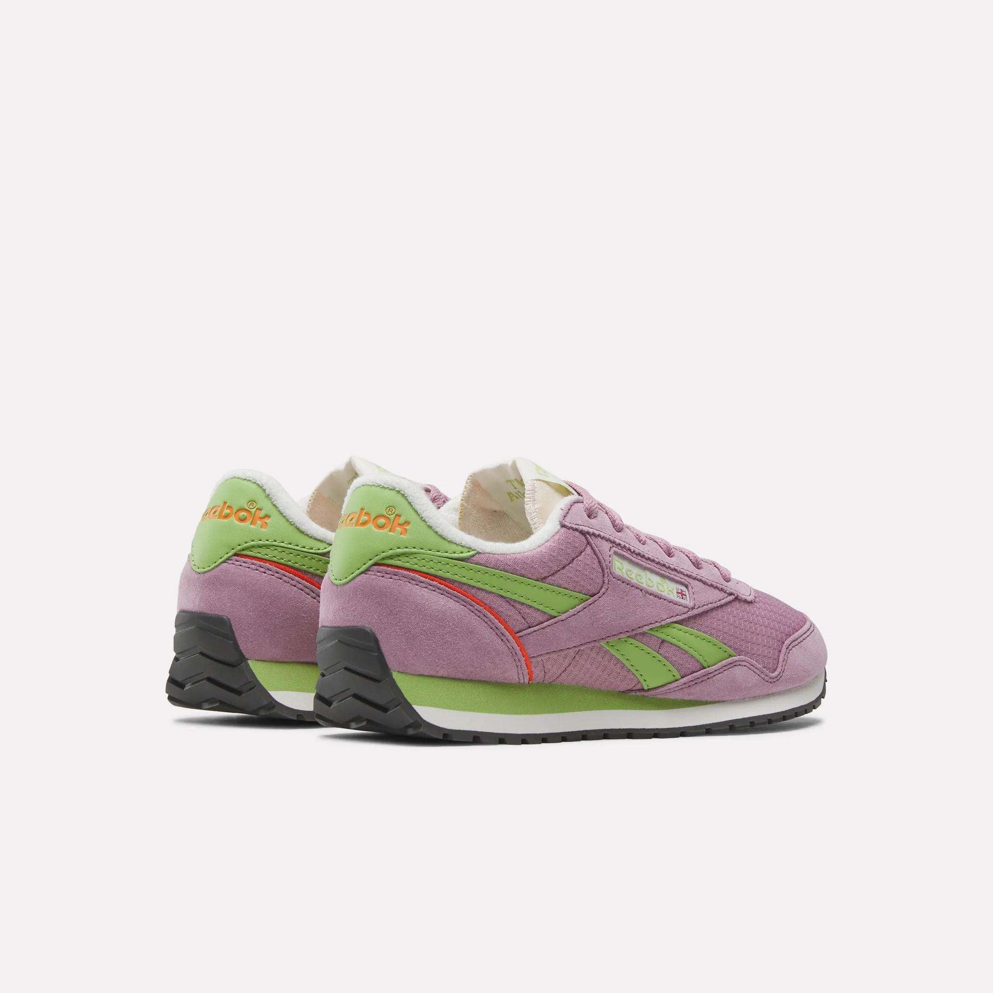 Women's Classic AZ Shoes - Image 3