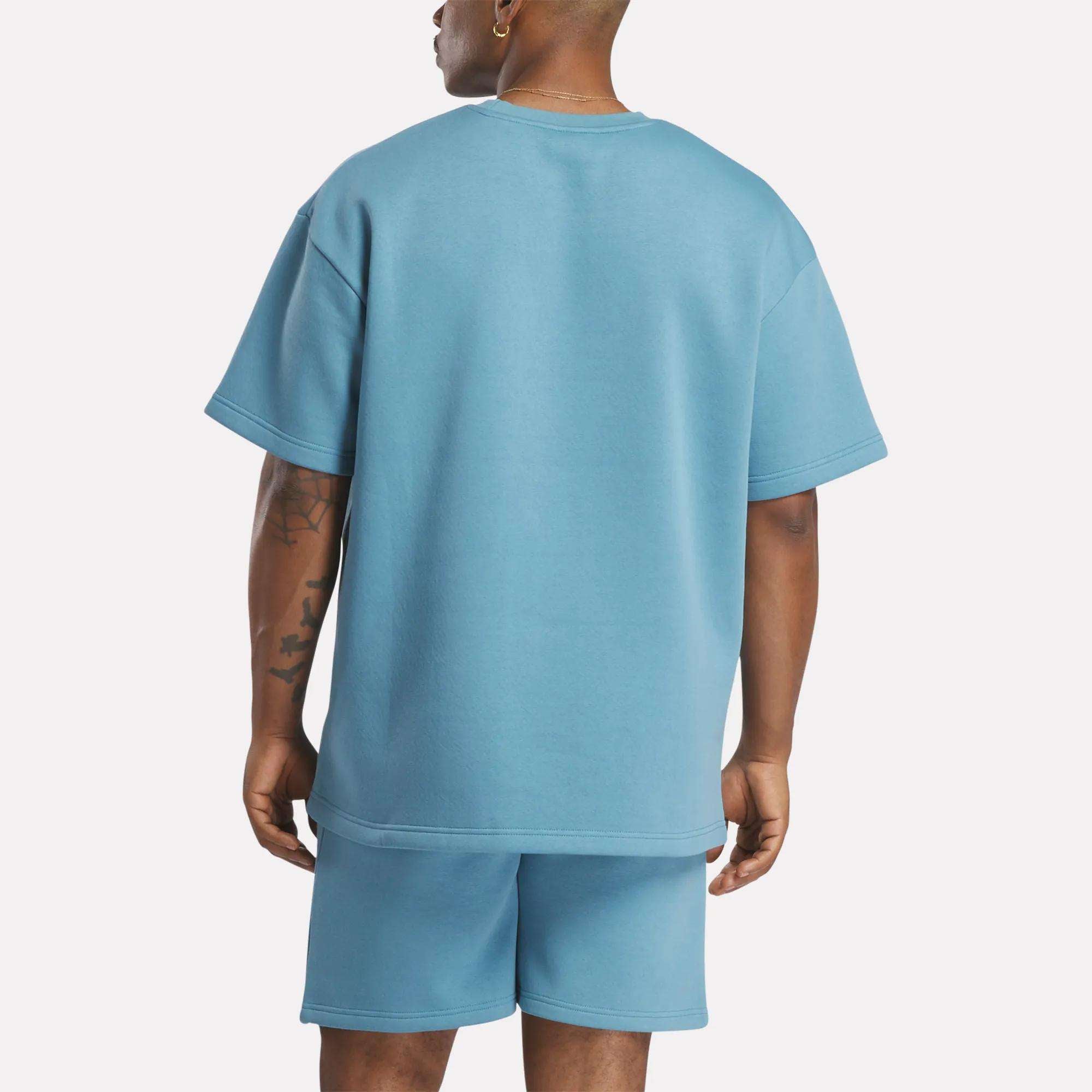 Men's Wardrobe Essentials T-Shirt - Image 3