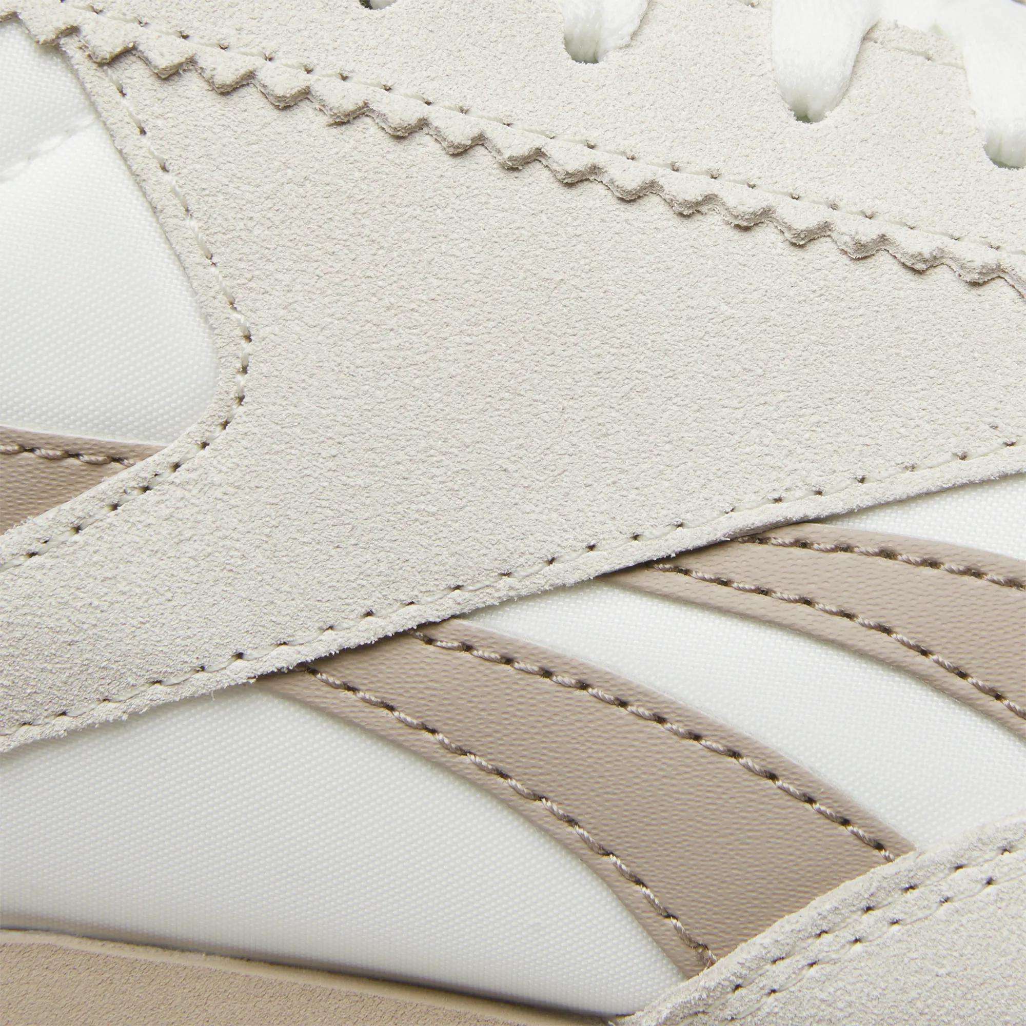 R100 Shoes - Image 6