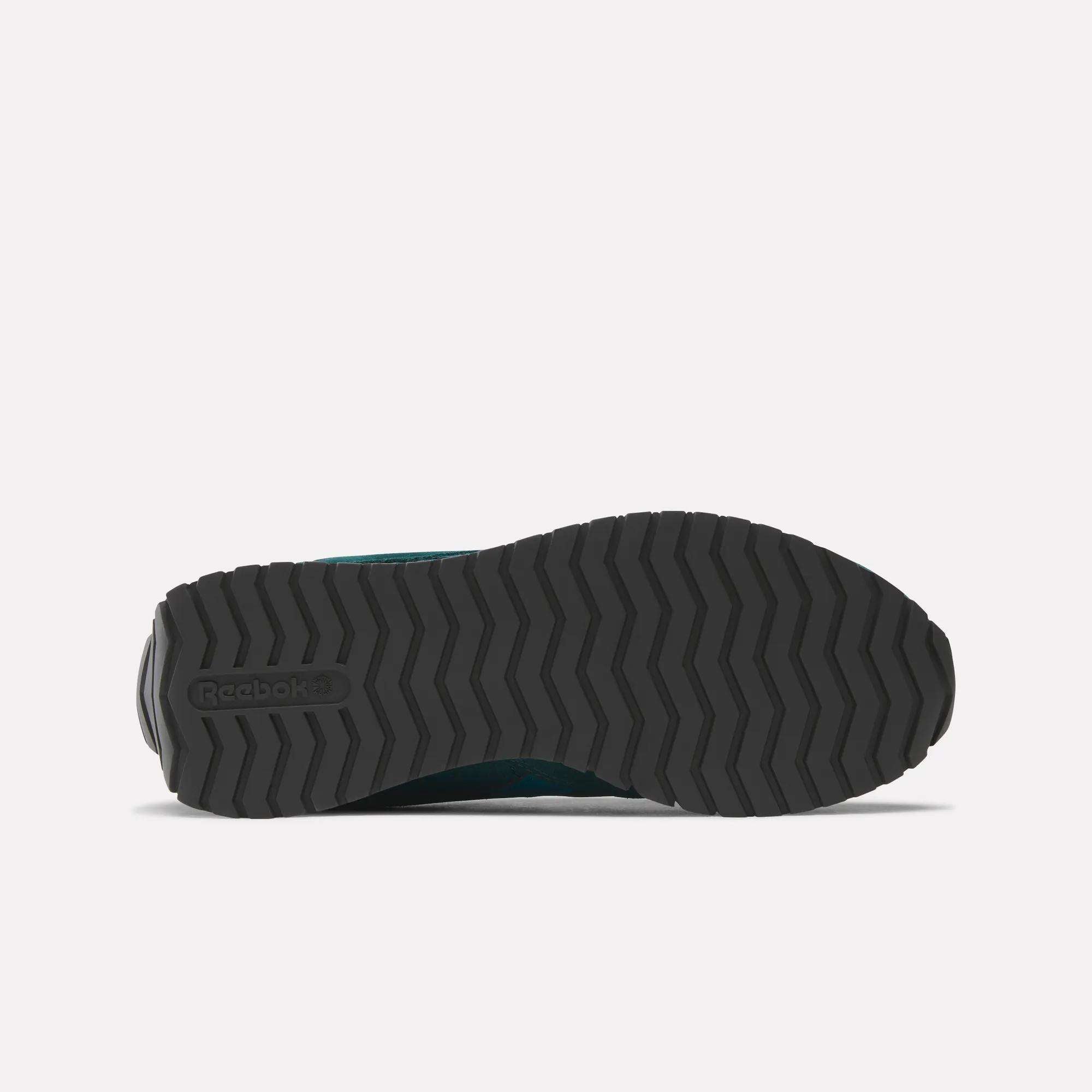 Women's Classic AZ Shoes - Image 5