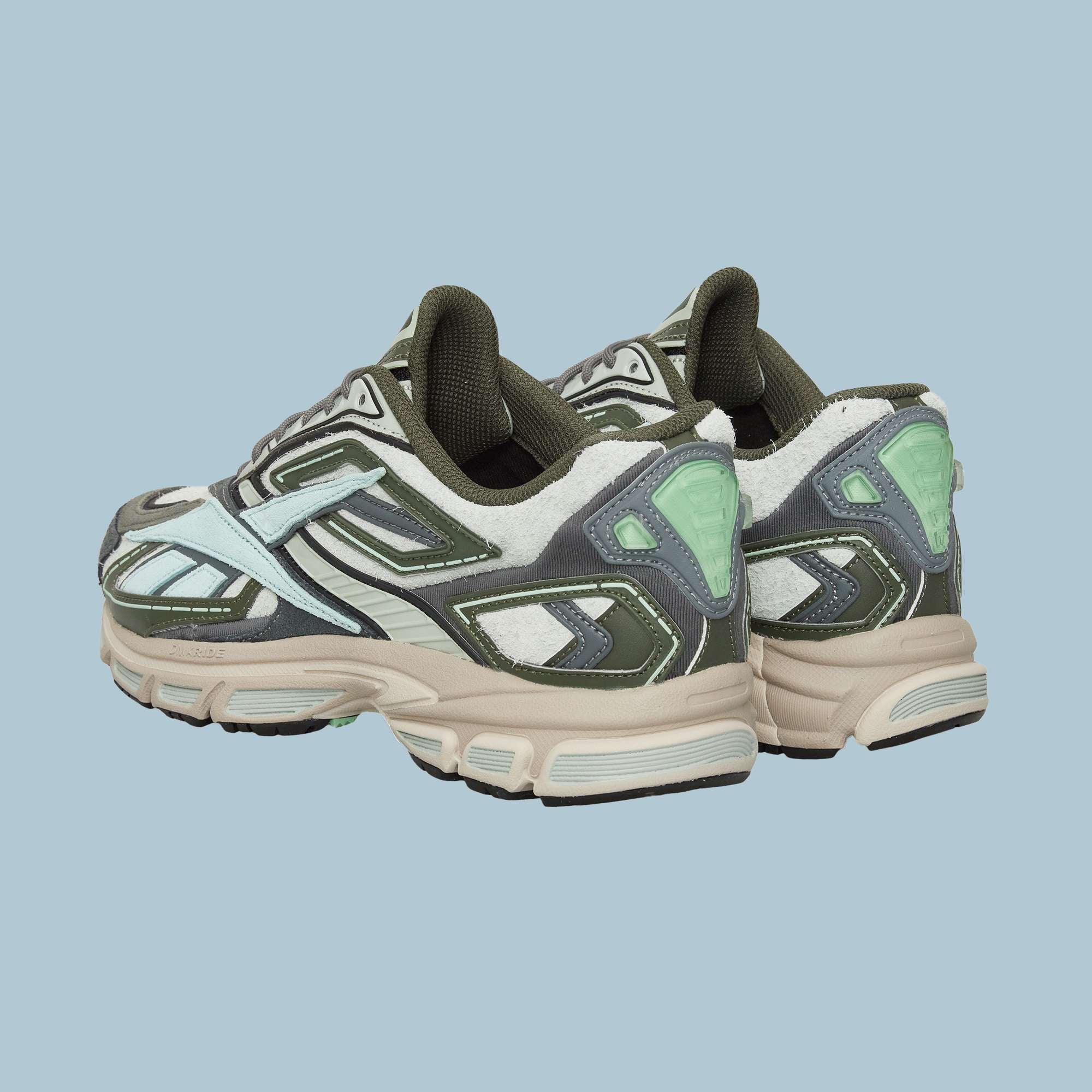 Premier Road Ultra Shoes - Image 4